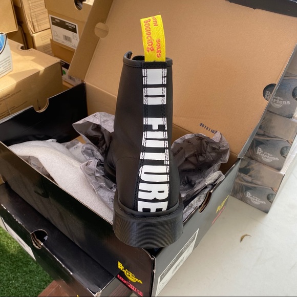 🔥DR MARTENS 1460 SEX PISTOLS NO FUTURE NWT - Picture 5 of 10